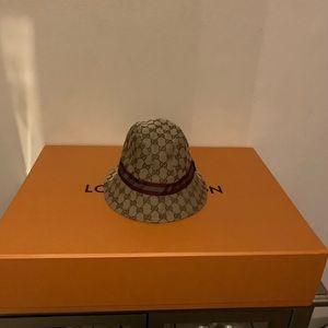 Gucci bucket hat